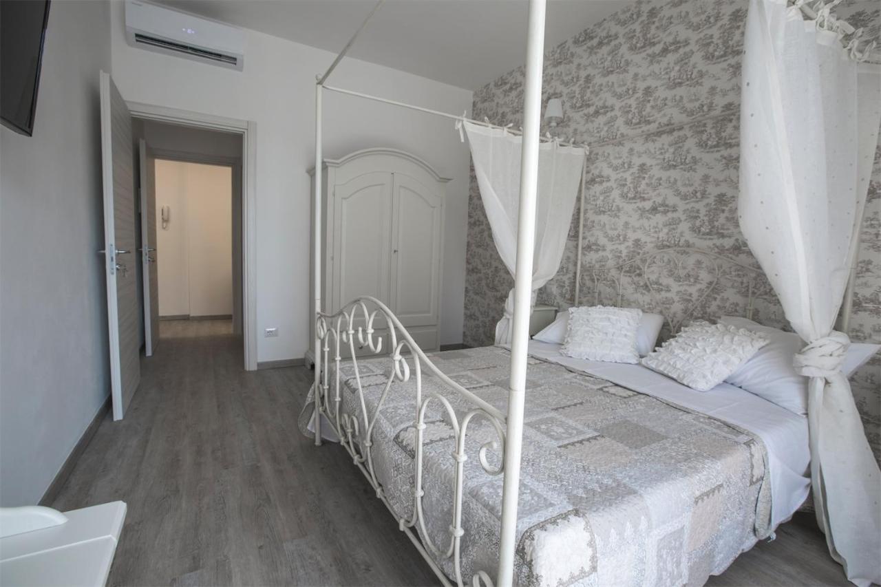 Lilly Chic Monza Bed and Breakfast Buitenkant foto